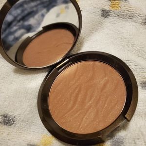 BECCA BRONZER